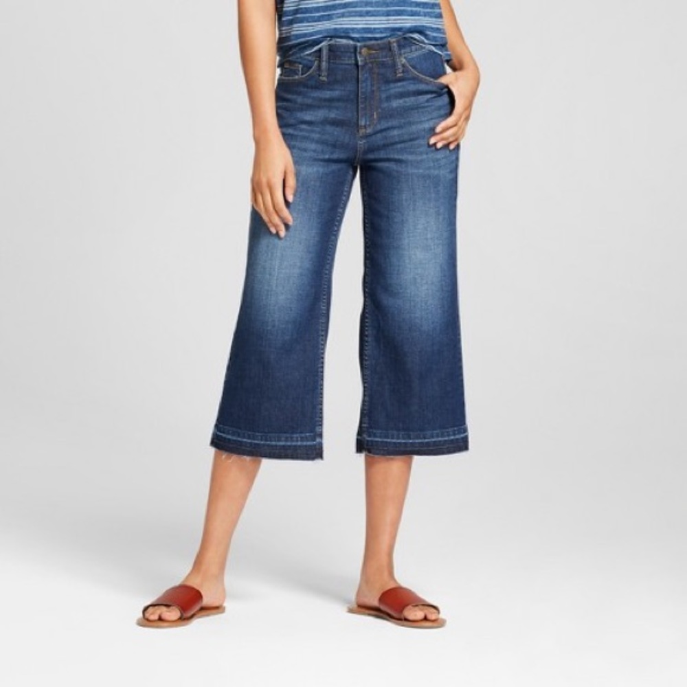 Universal Thread Wide Leg Crops